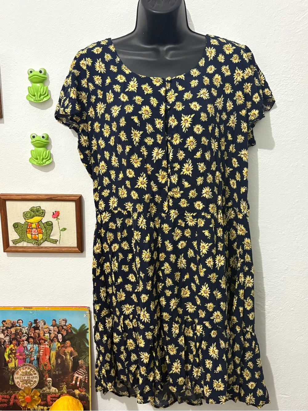 Women’s Vintage Navy Sunflower All Over Print Short Sleeve Rayon Mini Dress